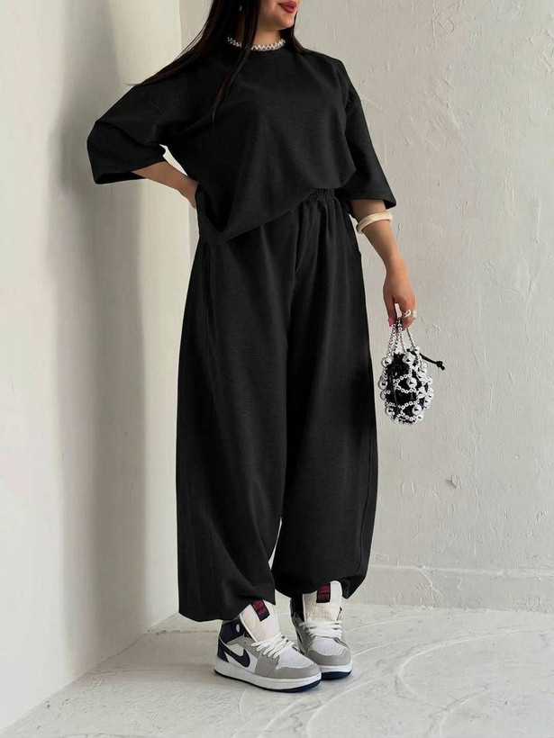 تیشرت و شلوار