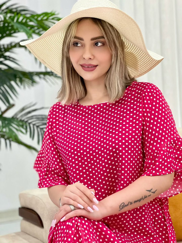 پیراهن ساحلی خال خالی